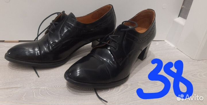 Полуботинки натуральный лак