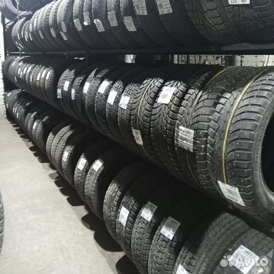 Goodyear Ultragrip Ice Arctic 215/65 R17 99T