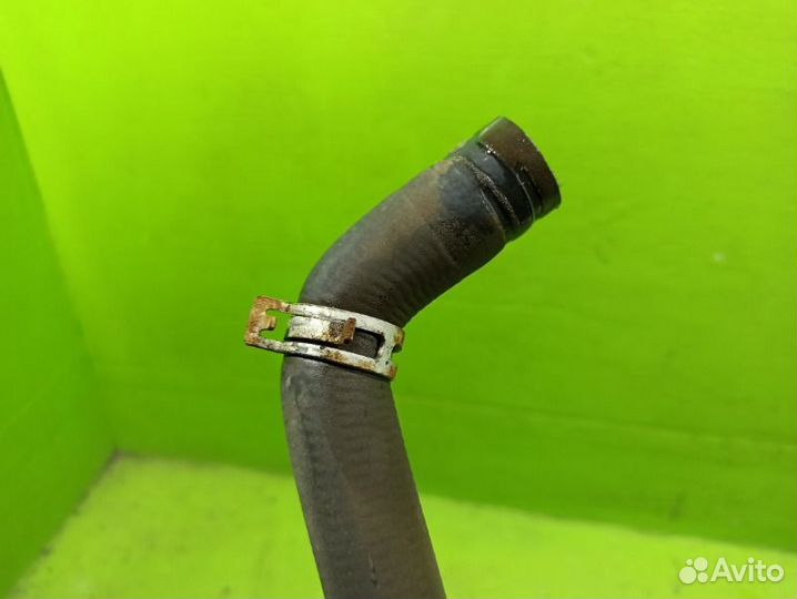 Патрубок радиатора печки Renault Sandero 2 хэтчбек