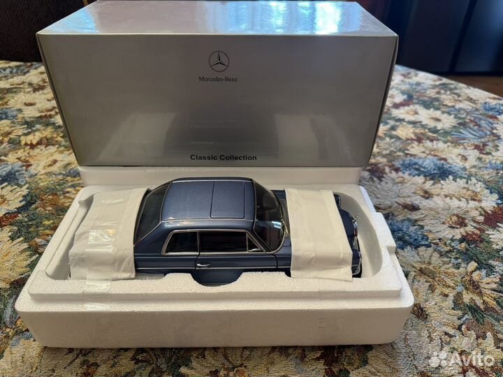 Mercedes 280C Autoart 1:18