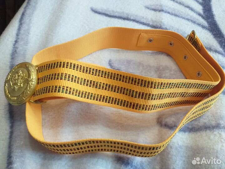 Кашне, перчатки, ремень офицерский