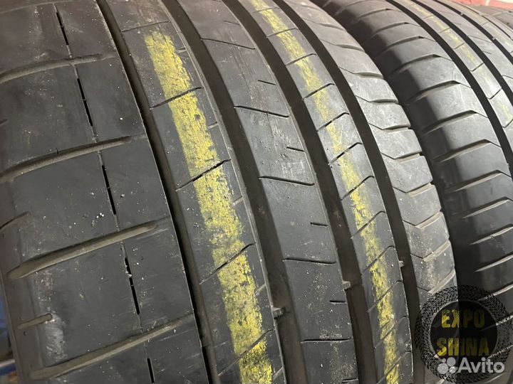 Pirelli P Zero PZ4 305/30 R20 и 245/35 R20
