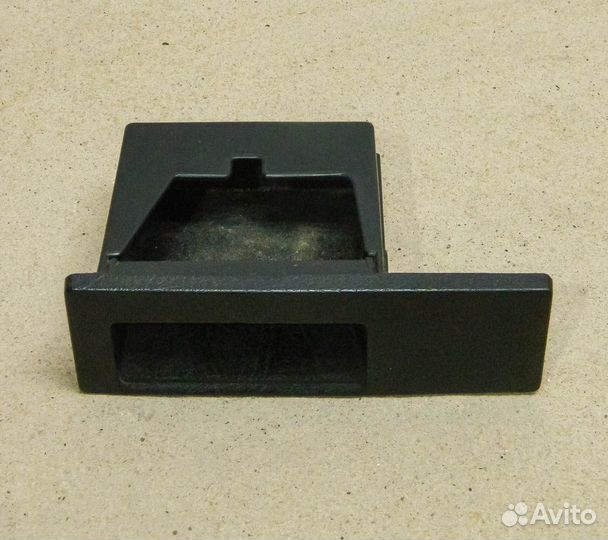 Пепельница передняя VW Golf 2