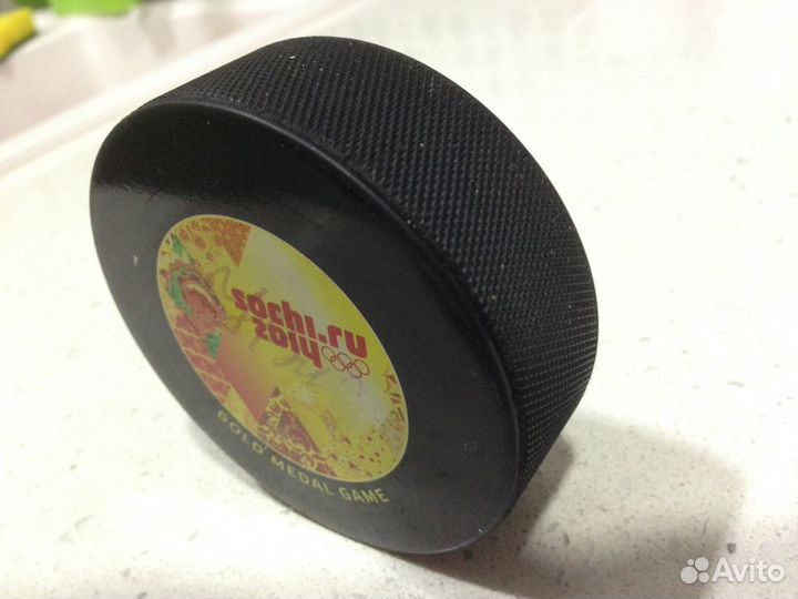 Хоккейная шайба (Олимпийские игры Сочи 2014)