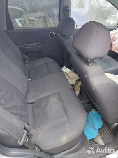 Салон по частям для Шевроле Авео т200 хэтчбек