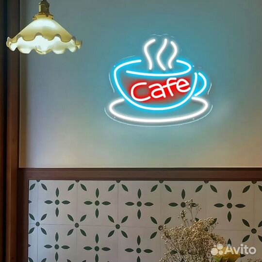 Официант в кафе на 4 часа в день