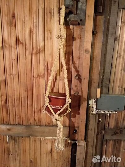 Кашпо для цветов подвесное