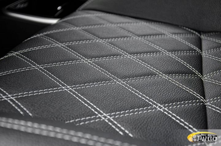 Каркасные Чехлы Швайцер Mitsubishi Outlander 3