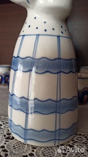 Статуэтка, девушка с кувшином, гжель