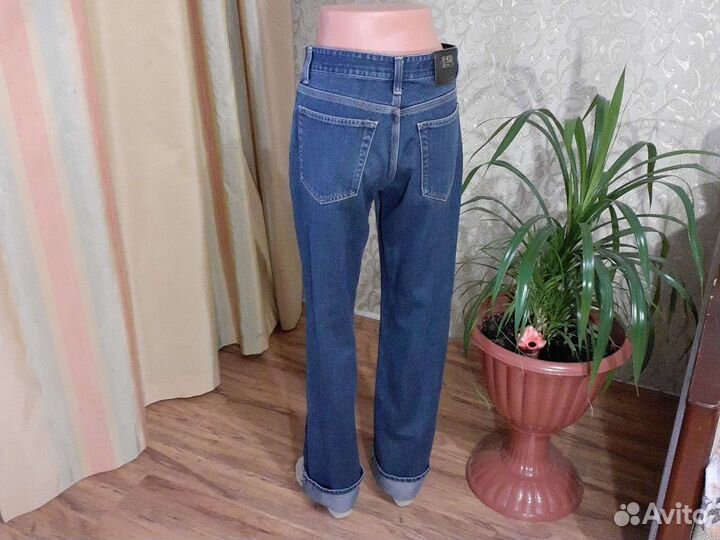 Джинсы