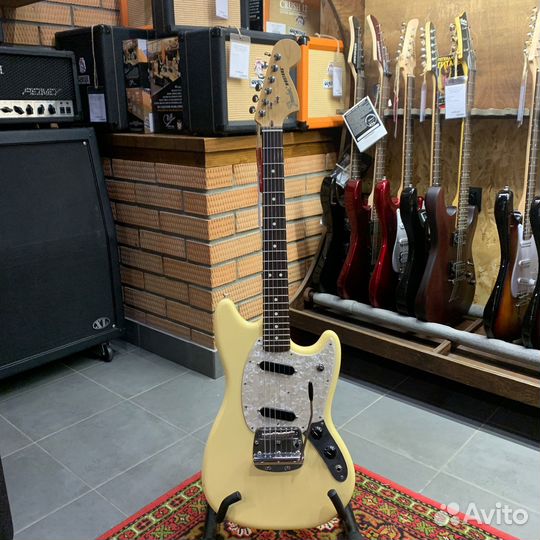 Электрогитара Fender American Performer Mustang SS