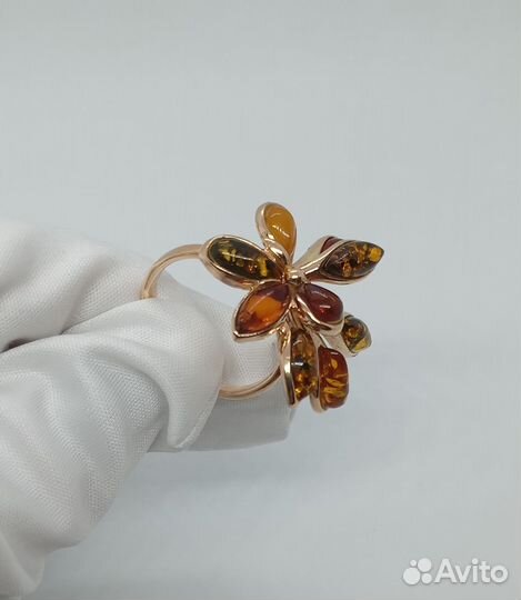 Золотое кольцо с Янтарем синтетич Р-р 17,0