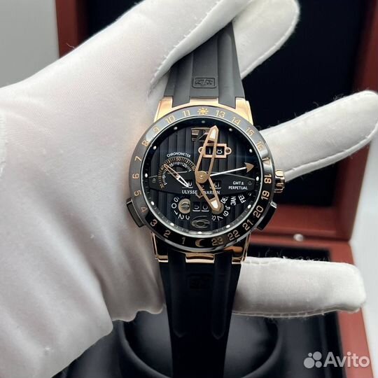 Часы Ulysse Nardin El Toro GMT чёрные в золоте