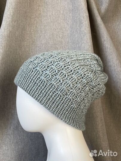 Шапка бини серая с узором двойная. Ручная работа