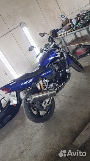 Yamaha xjr400
