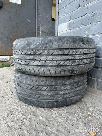Goodyear EfficientGrip 245/45 R19 и 275/40 R19