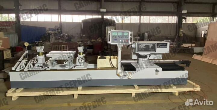 Горизонтально-расточной станок LB2300 С чпу