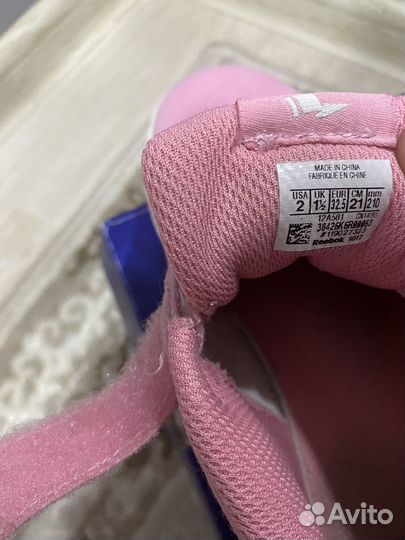 Кроссовки для девочки