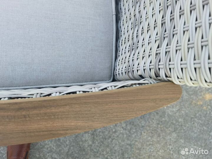 Комплект садовой мебели из ротанга