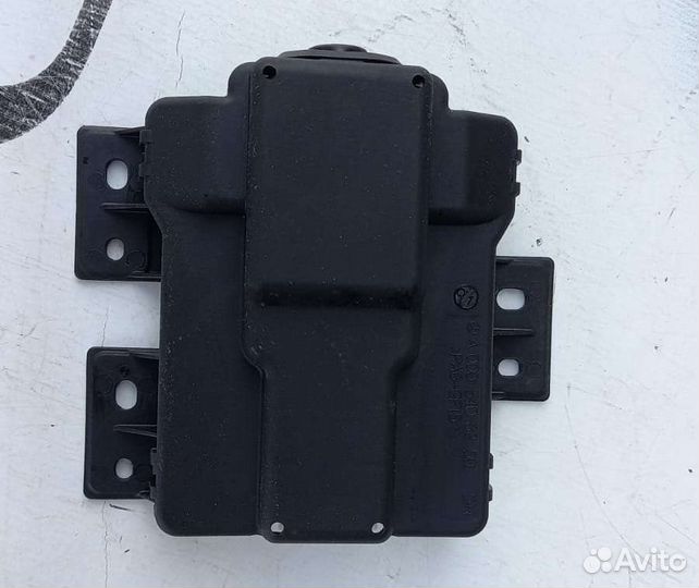 Блок предохранителей Mercedes V167