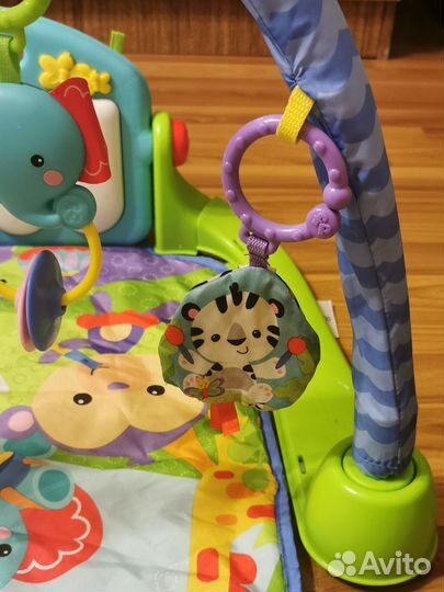 Развивающий коврик fisher price