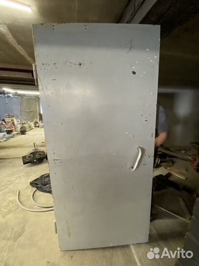 Дверь бронированная металлическая