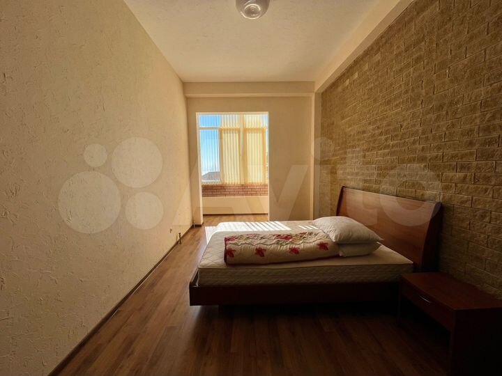 3-к. квартира, 83,2 м², 1/7 эт.