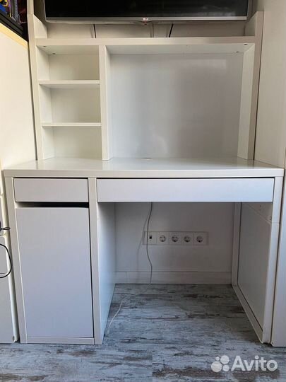 Письменный стол IKEA микке