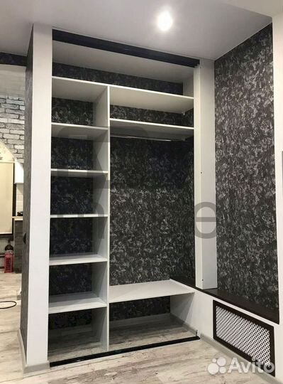 Встраиваемый шкаф