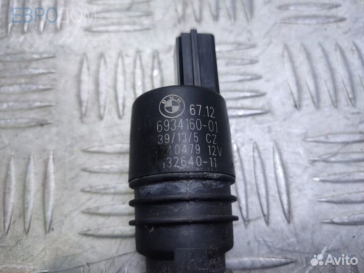 Моторчик омывателя на BMW F01 s1152234