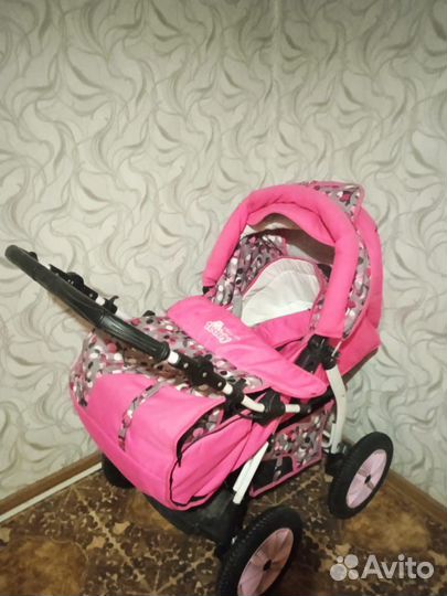 Прогулочная коляска зимняя