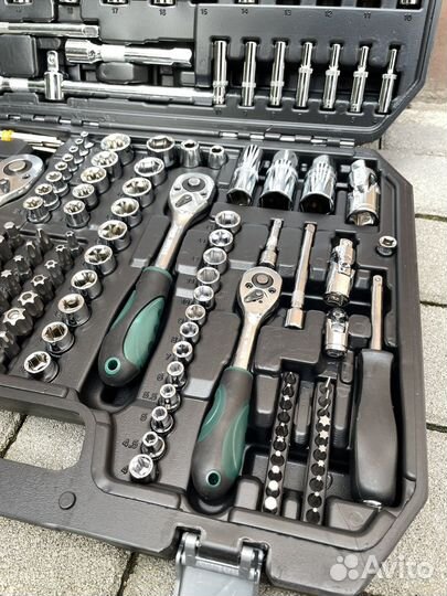 Набор инструментов 172 предмета SATA