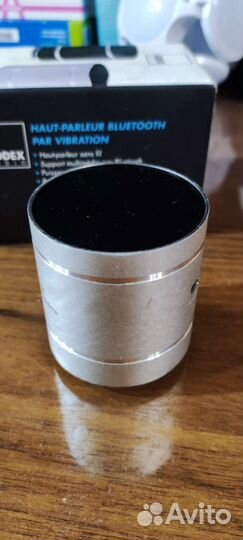 Вибрационная портативная колонка