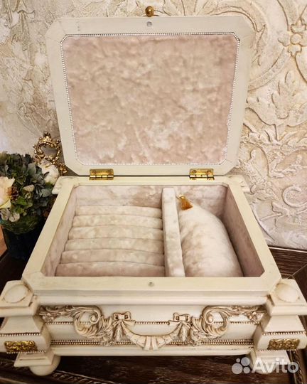 Двухъярусный ларец