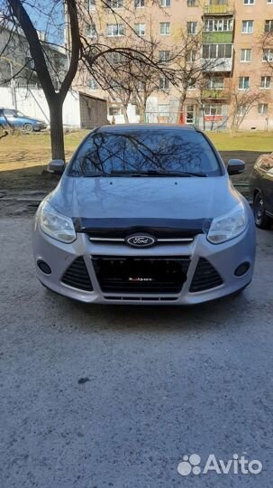 Дефлектор капота Ford Focus 3