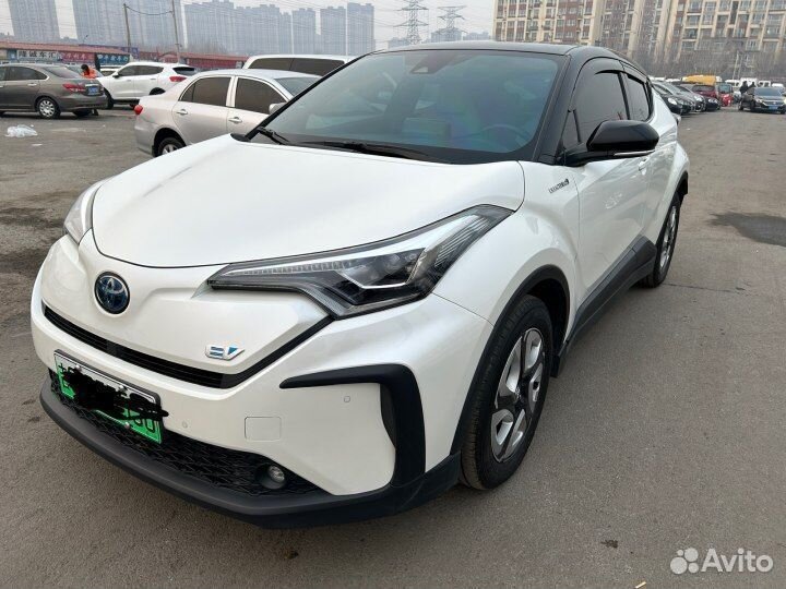 Toyota C-HR AT, 2020, 22 000 км