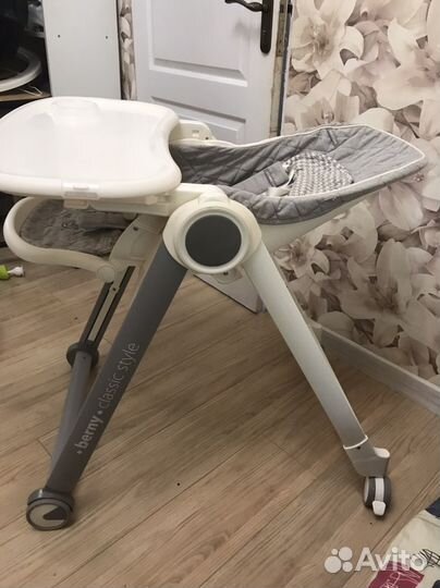 Детский стульчик для кормления happy baby berny