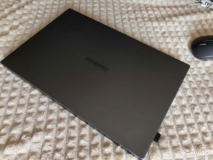 Ноутбук Huawei matebook d 14 i3/8gb/256gb