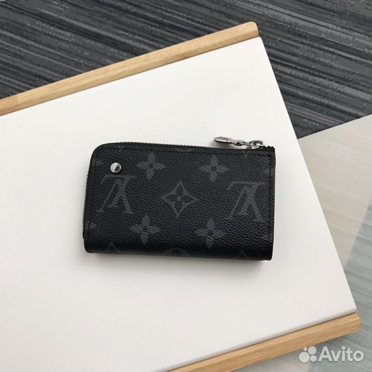 Футляр для ключа от машины louis vuitton