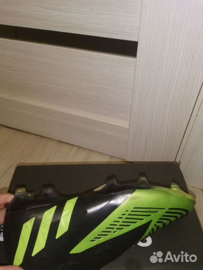 Бутсы футбольные adidas predator