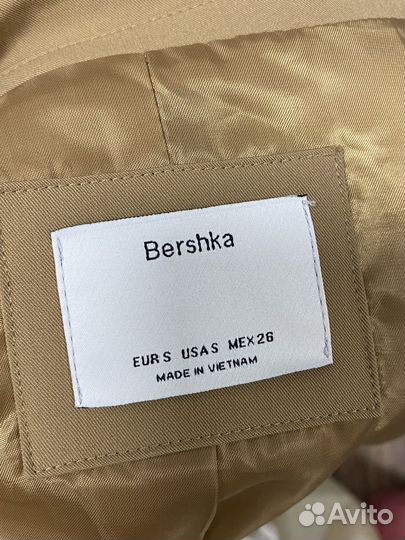 Пиджак (тренч, жакет)женский Bershka