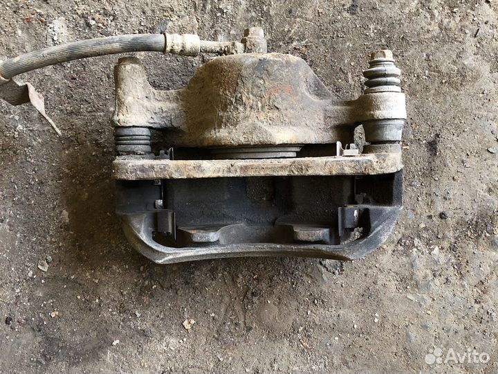 Hyundai getz Суппорт