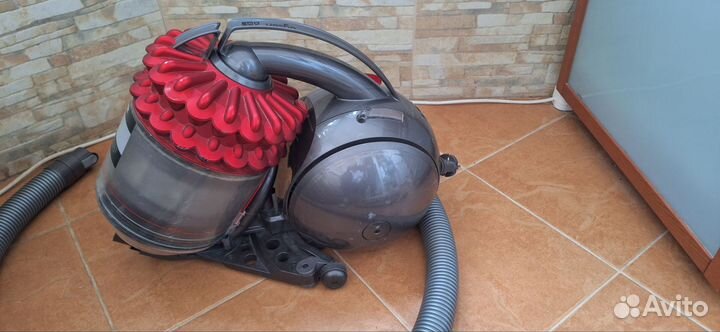 Пылесос Dyson cinetic dc52 multi floor