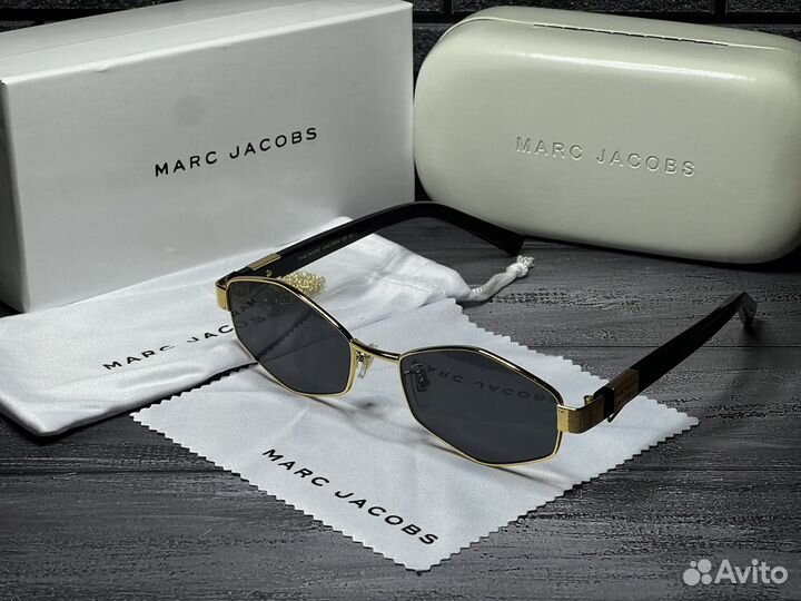 Солнцезащитные очки Marc Jacobs