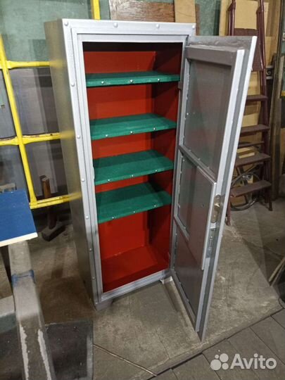 Оружейный сейф шкаф