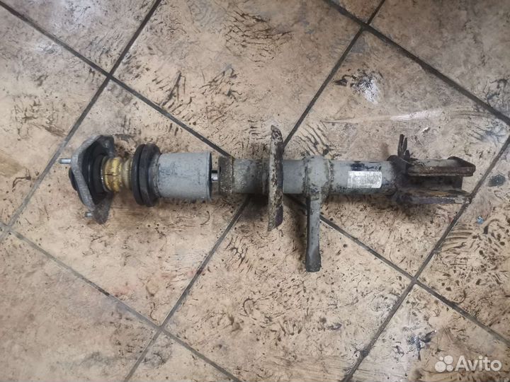 Стойка ваз 2170