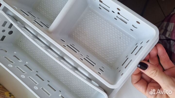 Контейнеры, лотки для холодильника, ящиков