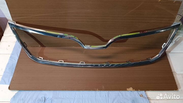 Хром на решетку радиатора шкода рапид