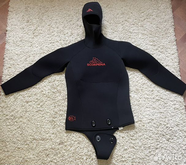 Гидрокостюм