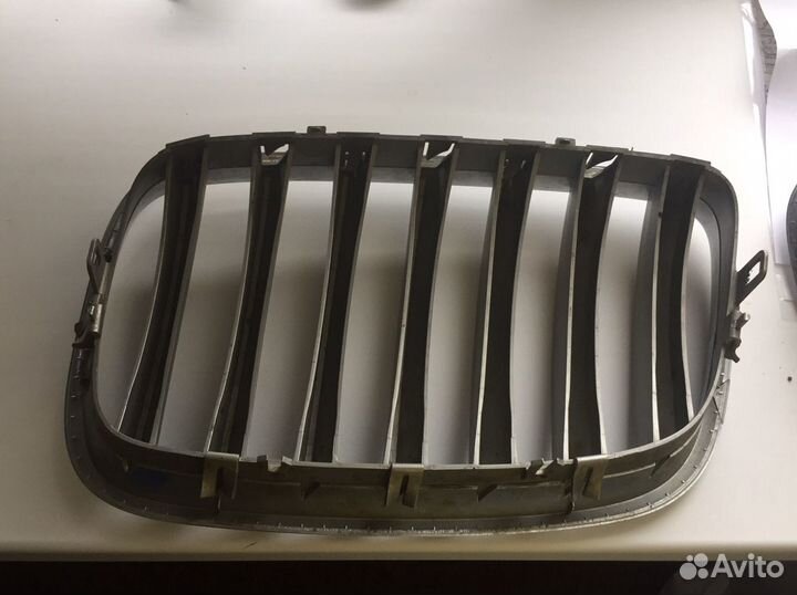 Решетка радиатора бмв х5,х6,е70,е71 ноздри